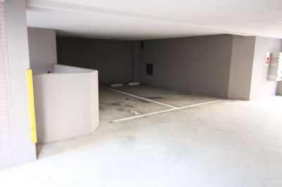 【駐車場】 | シャトーツチヤ | 駐車場