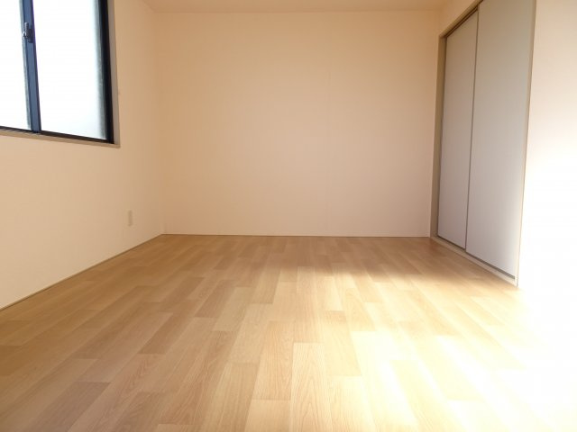 Arcadia MAKIの洋室