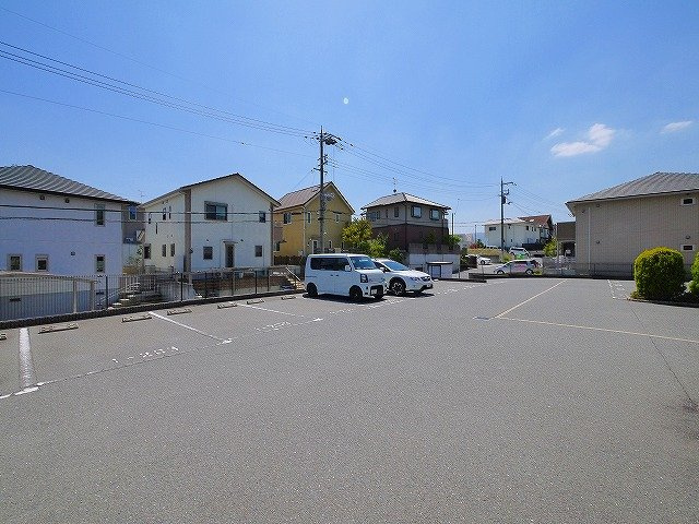 フースヴィラⅠの駐車場|駐車場完備です