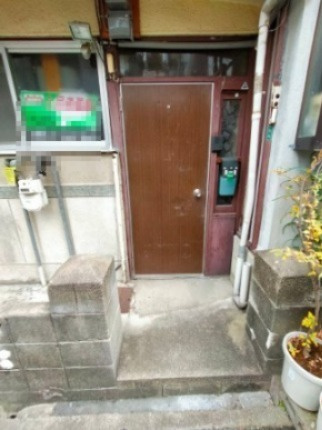 【エントランス】 | 江瀬美町貸家