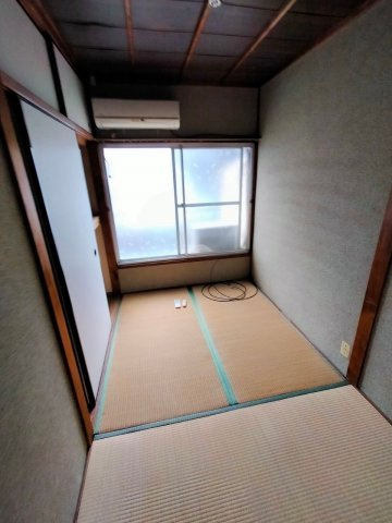  | 江瀬美町貸家