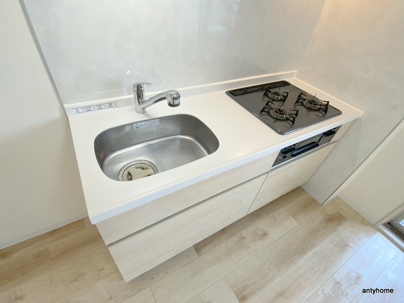 クルーヴェルチュ扇町公園　仲介手数料無料のキッチン