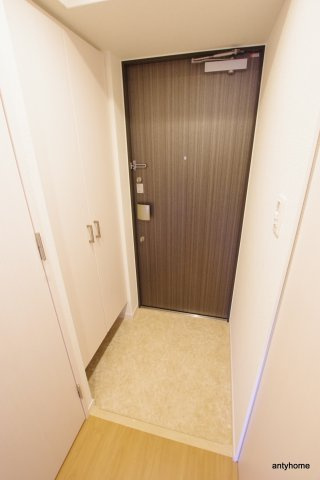 レオンコンフォート阿波座西　仲介手数料無料の玄関