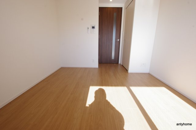 レオンコンフォート阿波座西　仲介手数料無料の洋室