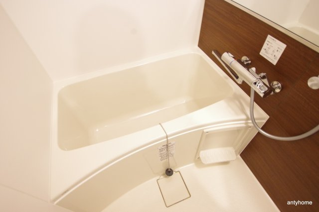 レオンコンフォート阿波座西　仲介手数料無料の浴室