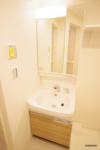 プレサンス梅田　仲介手数料無料の洗面所