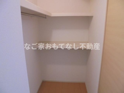 【その他】 | イリゼ・Ｋ | 同型タイプ