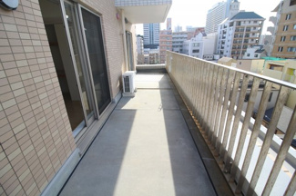 【バルコニー】