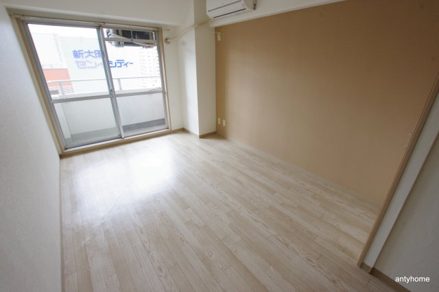 プロヴァンス　仲介手数料無料の寝室