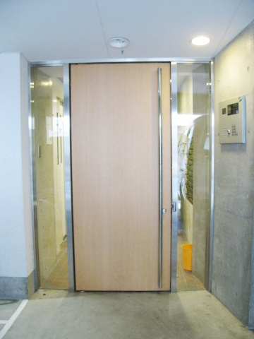 SORAお茶の水マンションのエントランス|エントランス