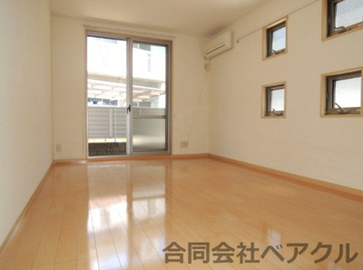 【居間・リビング】 | Resana山科