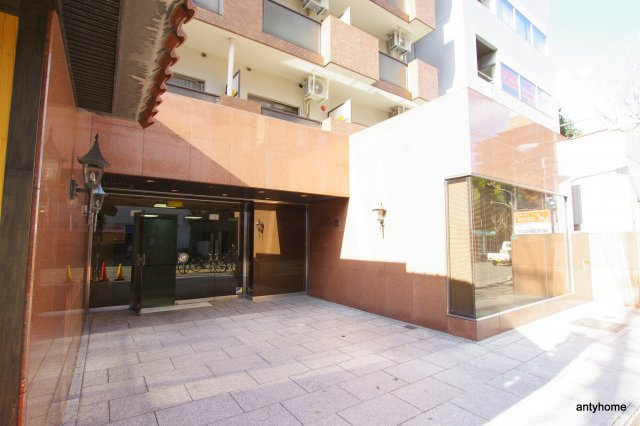 新大阪グランドハイツ北　仲介手数料無料のエントランス