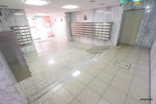 新大阪グランドハイツ北　仲介手数料無料のロビー