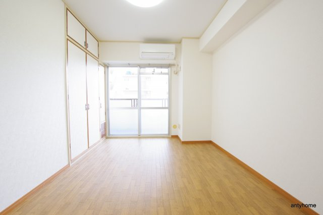 新大阪グランドハイツ北　仲介手数料無料の洋室