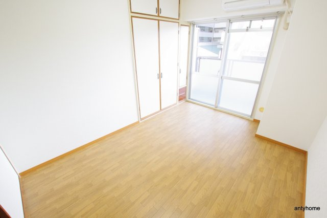 新大阪グランドハイツ北　仲介手数料無料の寝室