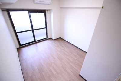 【洋室】 | リバーサイド金岡 五番館