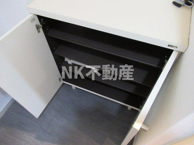 【収納】 | ヴィブレ・ハイム（八戸ノ里賃貸） | シューズボックスです
