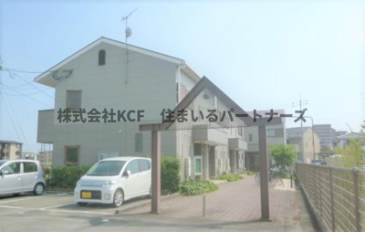 【エントランス】 | メゾンドールMURATA | 清潔なエントランスです