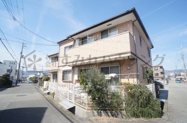 ウィズワン宝塚の外観