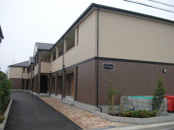 フジパレス草尾の外観
