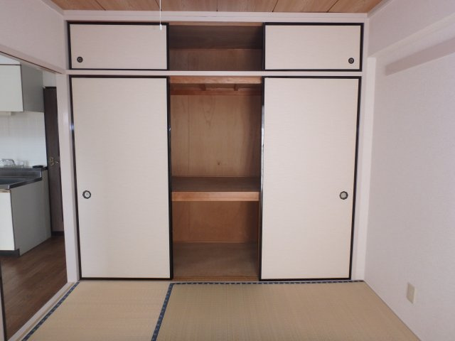 メゾンいなりの収納