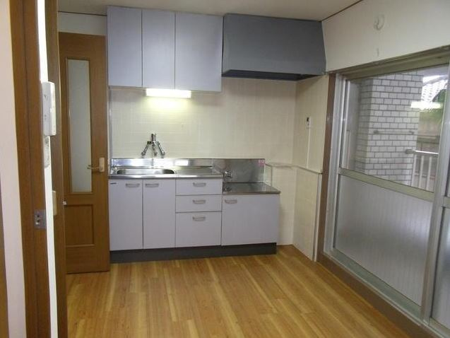 サンコート四谷のキッチン|ガスコンロ設置可能