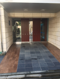 【エントランス】