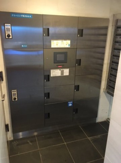 【エントランス】