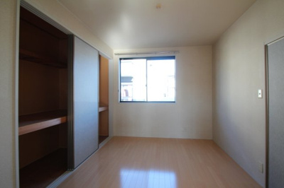 【寝室】 | ラフォーレ・秋桜 | 寝室にぴったりのお部屋です