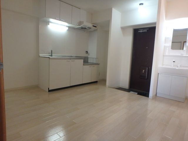 スカイハイツの居間・リビング