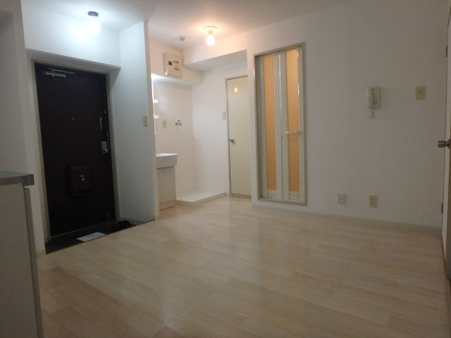 スカイハイツの居間・リビング