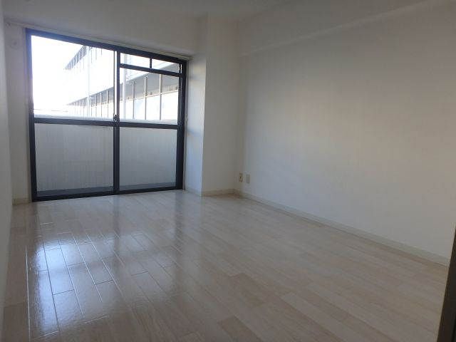 スカイハイツの洋室