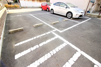 【駐車場】