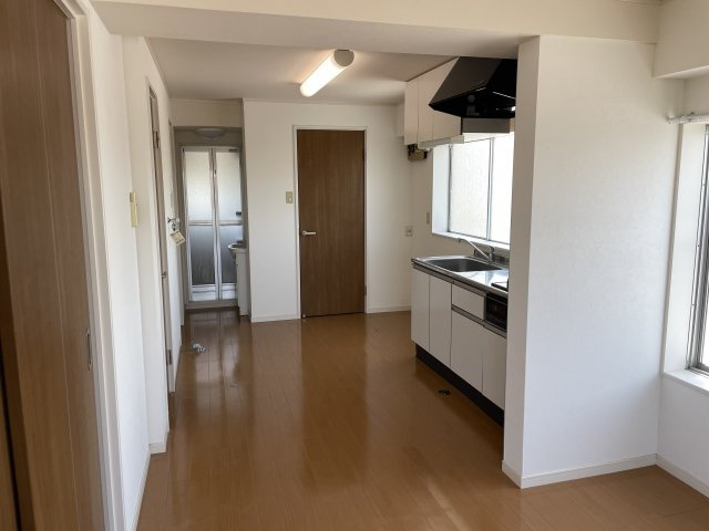 神田ビルの居間・リビング