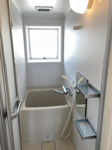 神田ビルの浴室