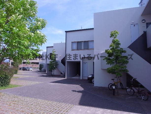 ラビーナ櫛原の駐車場|駐車スペースもあります