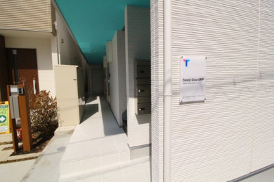 【エントランス】 | Sweat Doors神戸