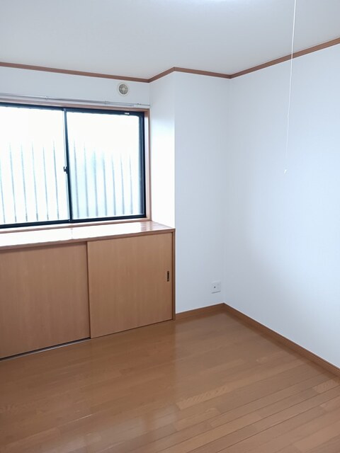 サンハイツ早野新田の洋室