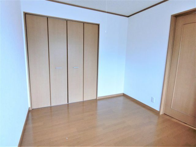 サンハイツ早野新田の洋室