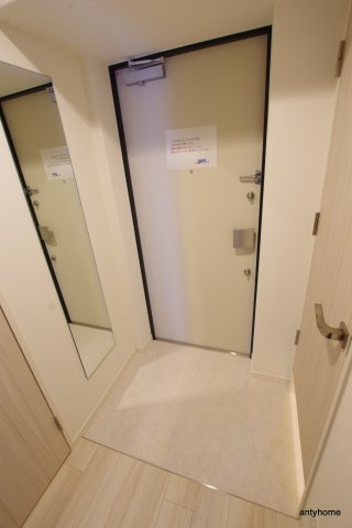 アーバネックス西天満　仲介手数料無料の玄関