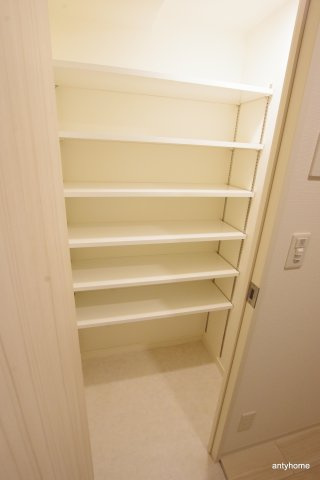 アーバネックス西天満　仲介手数料無料の収納