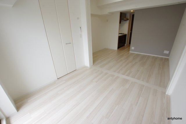 アーバネックス西天満　仲介手数料無料の居間・リビング