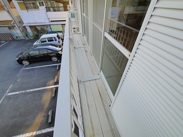 シャンポール千原のバルコニー|お洗濯にも便利なバルコニー付き