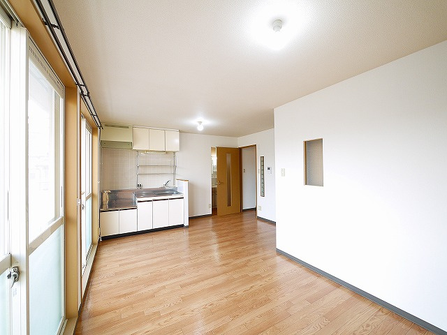 シャンポール千原の居間・リビング|リビングです