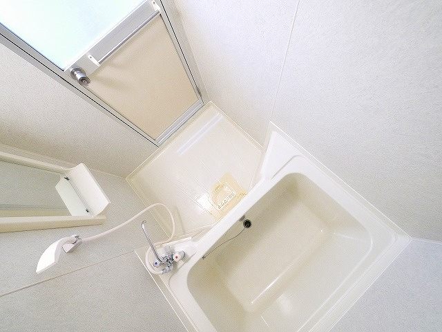 シャンポール千原の浴室|ゆったり過ごせるお風呂です