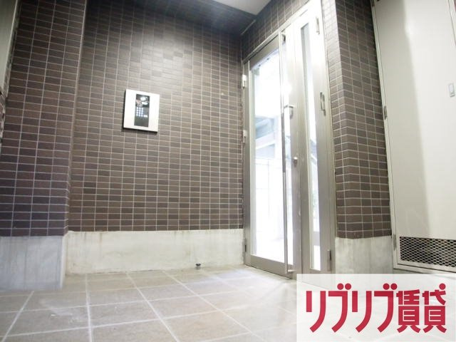 serenite nobuto（セレニテノブト）のエントランス