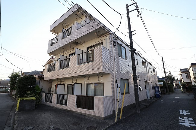 アドバンス拝島の外観