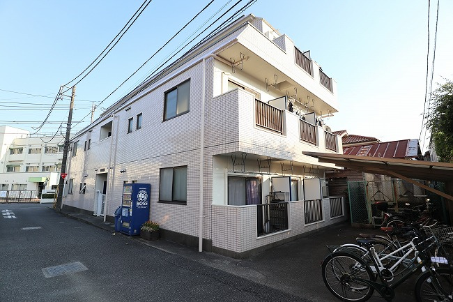 アドバンス拝島の外観