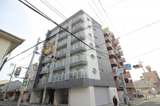 【外観】 | ブリリアントコート美章園　鉄筋コンクリート造　3階建
