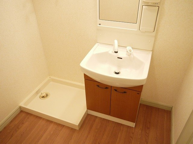 エクセレンスⅠの独立洗面台|独立洗面台で身支度をすべて済ませてしまいましょう